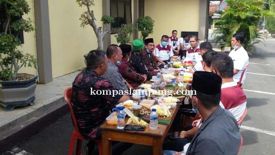 Kapolres Lamteng Menerima Kunjungan Tokoh-Tokoh Agama Serta Tokoh Mayarakat Di Mapolres Lampung Teng