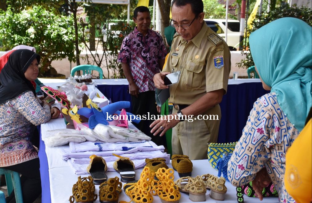 Lomba Tingkat Kota Metro : Kelurahan Hadimulyo Barat Berikan Pelayanan Terbaik