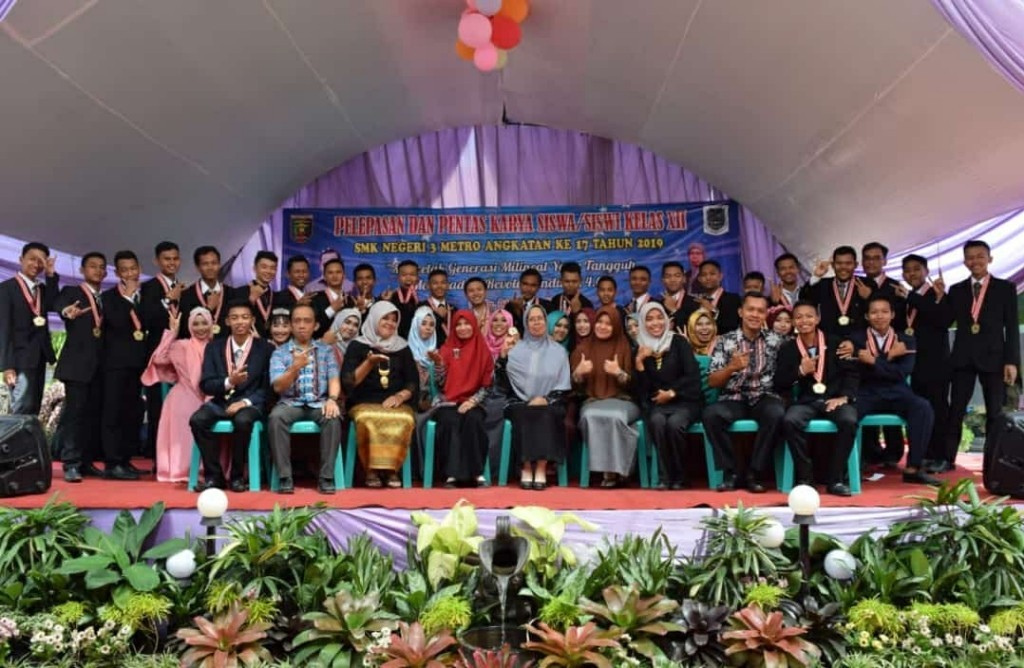 SMKN 3 Kota Metro Lepas Peserta Didik Angkatan 17 Menuju Pendidikan yang Unggul