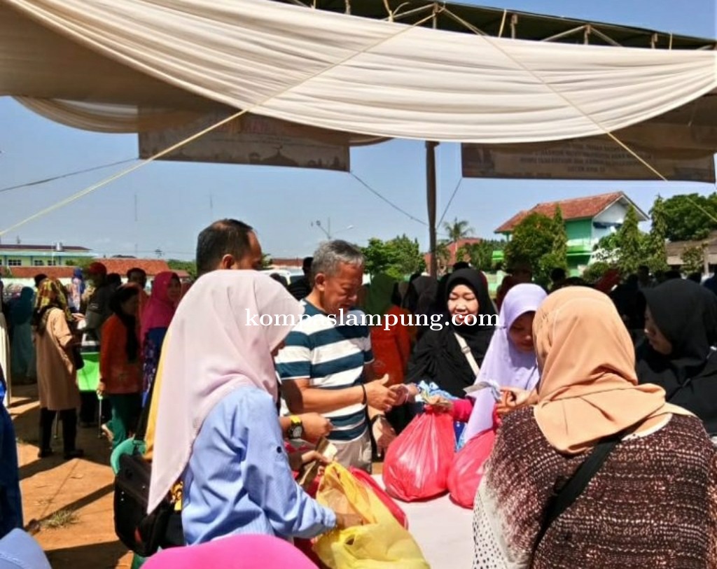 Wakil Walikota Metro Buka Pasar Rakyat di Kecamatan Metro Timur