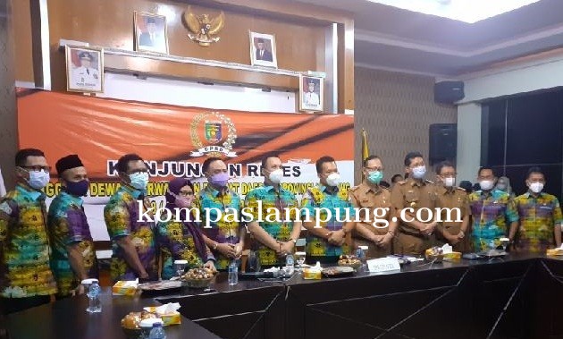 Pemkab Lamtim Minta Pemprov Membantu Atasi Murahnya Harga Singkong