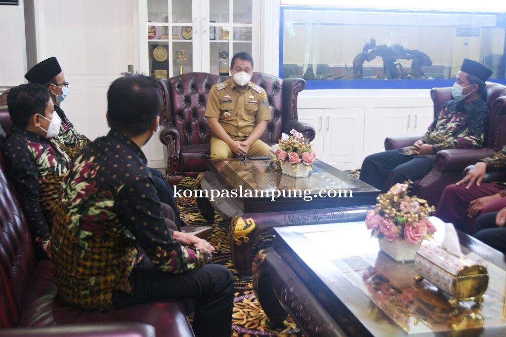 Wahdi Terima Audiensi Pengurus Pemuda Muhammadiyah Metro