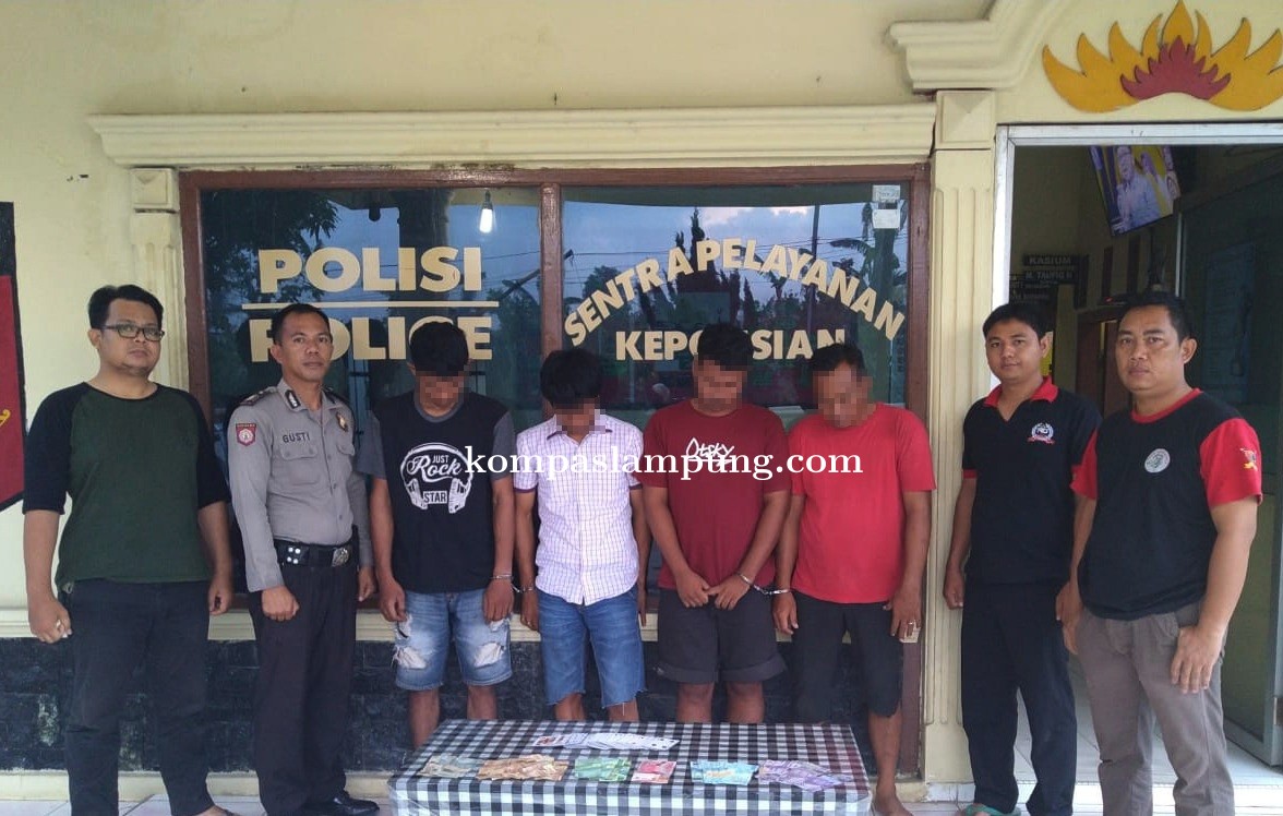 Asyik Bermain Judi, Empat Warga Tri Tunggal Jaya Ditangkap Polsek Banjar Agung