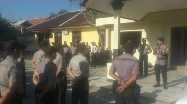 AKBP Hadi Saipul Melaksanakan Apel Perdana Di Halaman Mapolres Tubaba