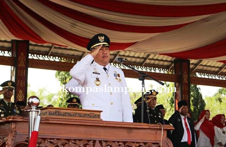 Bupati Tulang Bawang Barat Umar Ahmad, SP Pimpin Langsung Upacara HUT RI ke 74