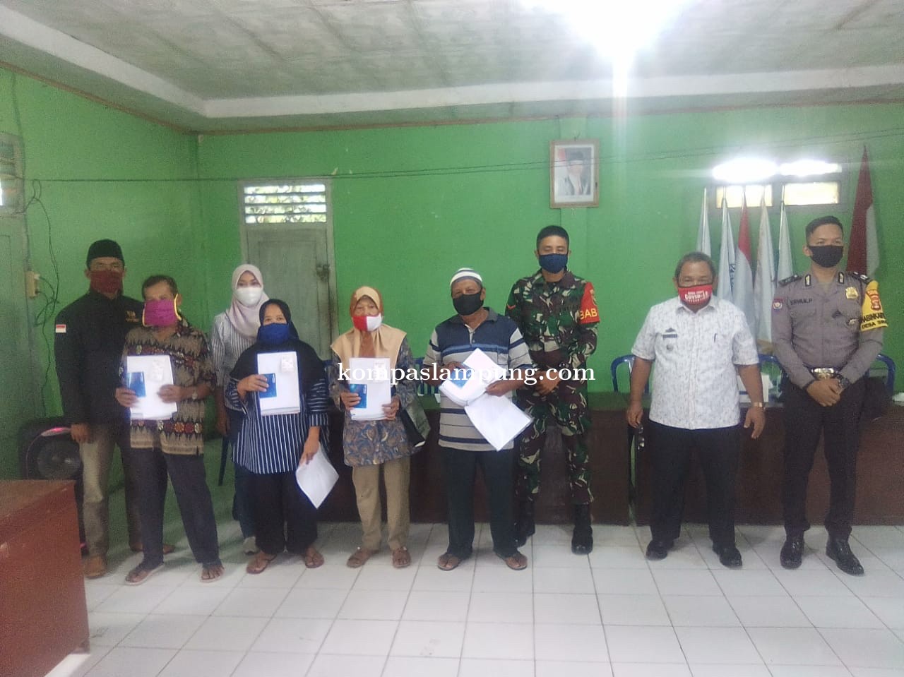 Desa Siraman Kecamatan Pekalongan Salurkan BLT DD Tahap Ke 2