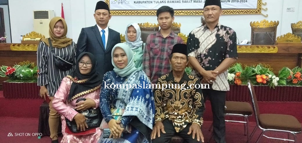 Eka Setiawati.S.Pd.I Srikandi DPRD Tulang Bawang Barat