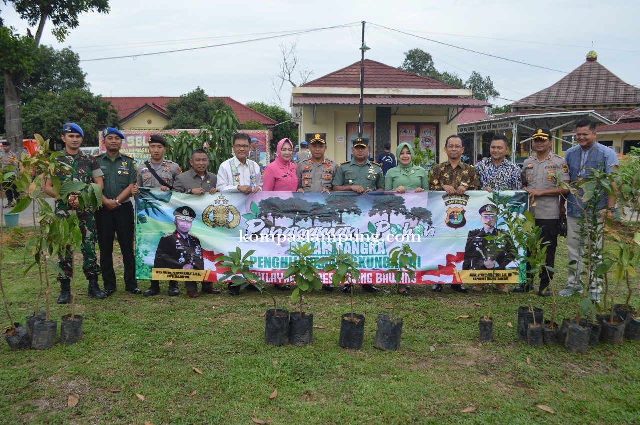 Polres Tulang Bawang Tanam 5000 Pohon Pada Kegiatan Polri Peduli Penghijauan