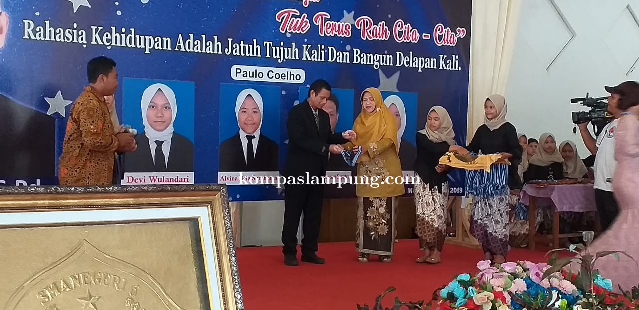 SMAN 6 Kota Metro Lepas Kelulusan 199 Peserta Didik Kelas XII