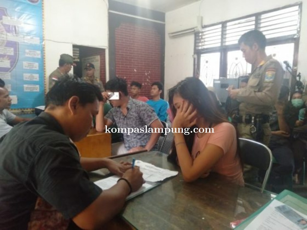 Diduga 6 Pasangan Mesum Diciduk Satpol PP Kota Metro