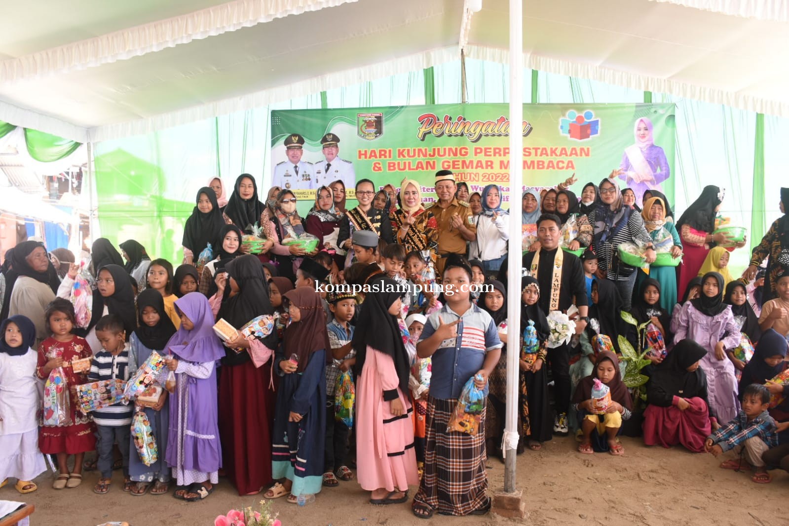 Bupati Lampung Timur Buka Acara Hari Kunjungan Perpustakaan dan Gemar Membaca