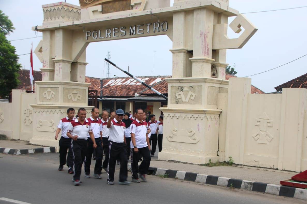 Lewat Olahraga Polres Metro  Jaga Kekompakan 