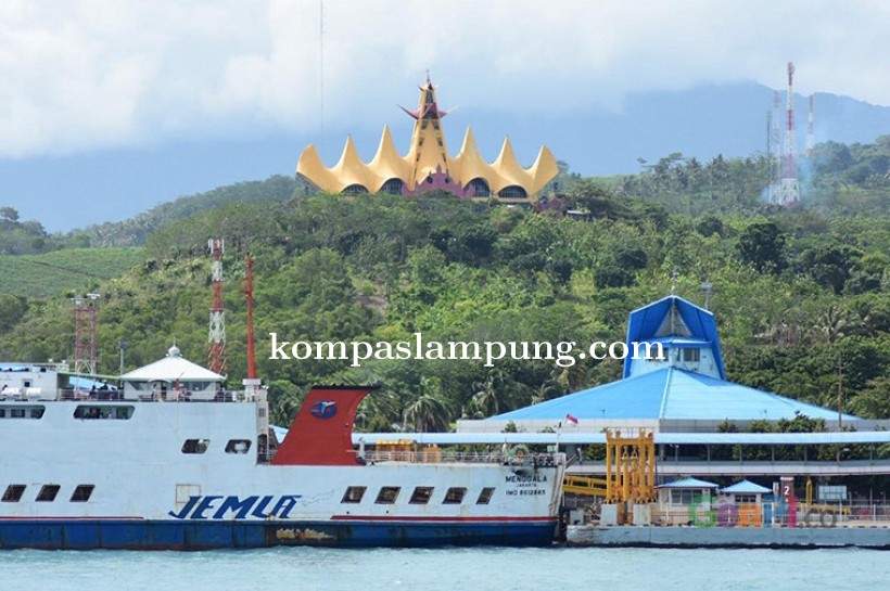 Mulai 1 Maret  2020  ASDP Mewajibkan Penumpang Pelabuhan Merak Pesan Tiket Online
