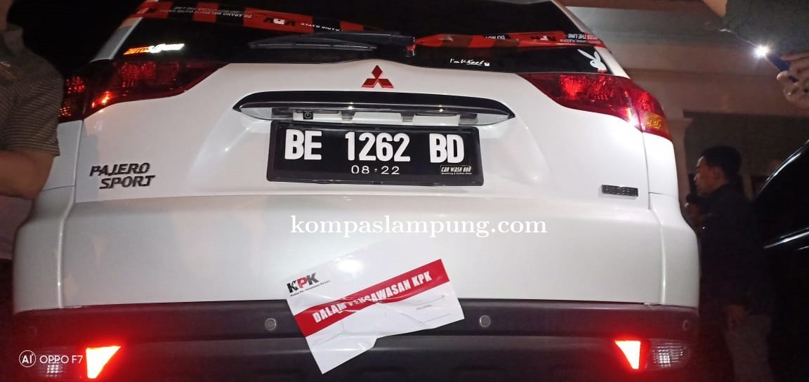 Lagi-Lagi Pejabat Lampung Kena OTT,  KPK Sambangi Rumdis Bupati Lampung Utara