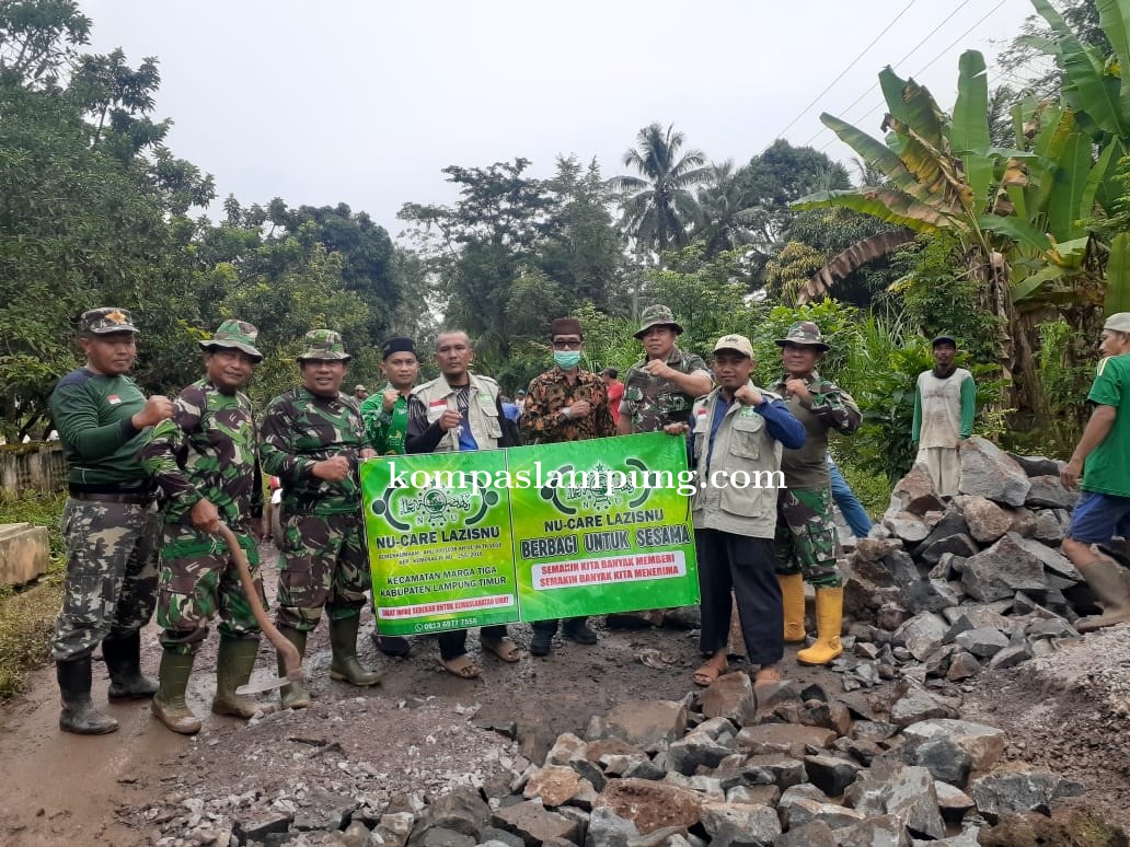 NU-CARE LAZISNU Kecamatan Marga Tiga Ajak Warga Perbaiki Jalan Rusak di 3 Desa Secara Swadaya