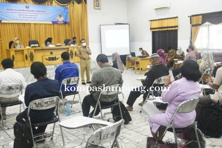 Wahdi Buka Penyuluhan Hukum Terpadu Bagi Masyarakat Dan Aparatur Pemkot Metro