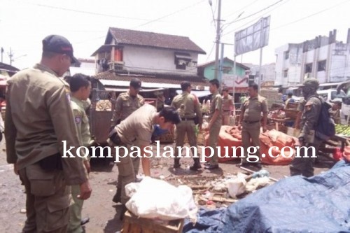 Pemkot Bandarlampung Tertibkan Pedagang Kaki Lima Yang Bandel