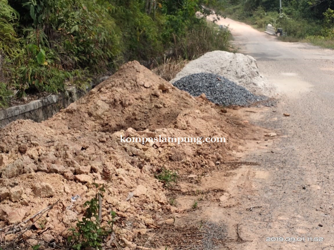 Proyek Galian Kabel Di Kecamatan Gunung Terang Tubaba Diduga Tak Berijin