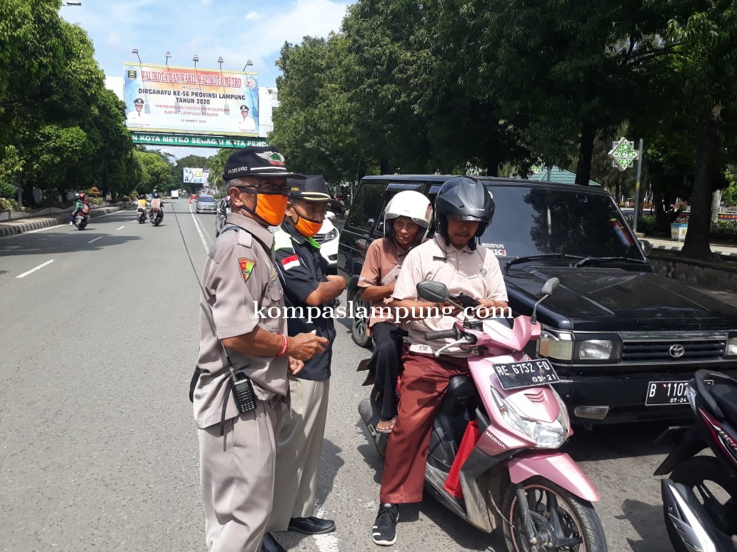 RAPI Kota Metro Bagikan 500 Masker Ke Masyarakat
