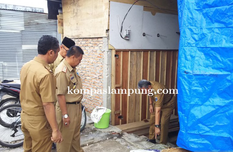 Pemkot Metro Turunkan Tim Untuk Selesaikan Penyebab Banjir Pasar Cendrawasih