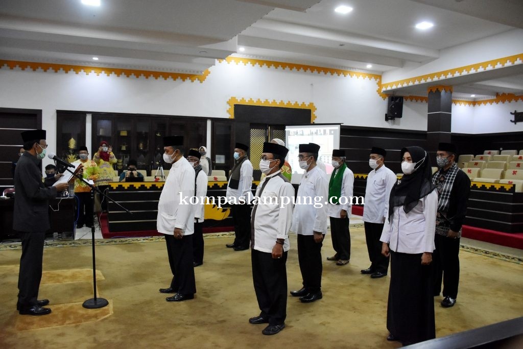 Pairin Kukuhkan Kepengurusan Masjid Taqwa Kota Metro Periode 2021-2025