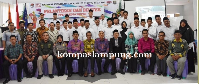 Asisten I Ridwan Mewakili Walikota  Buka Pelantikan Dan Bimtek PPK Kota Metro