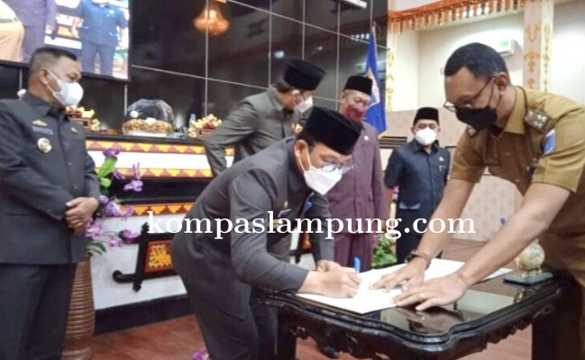 Rapat Paripurna Terkalit Penandatanganan MoU Kesepakatan KUPA