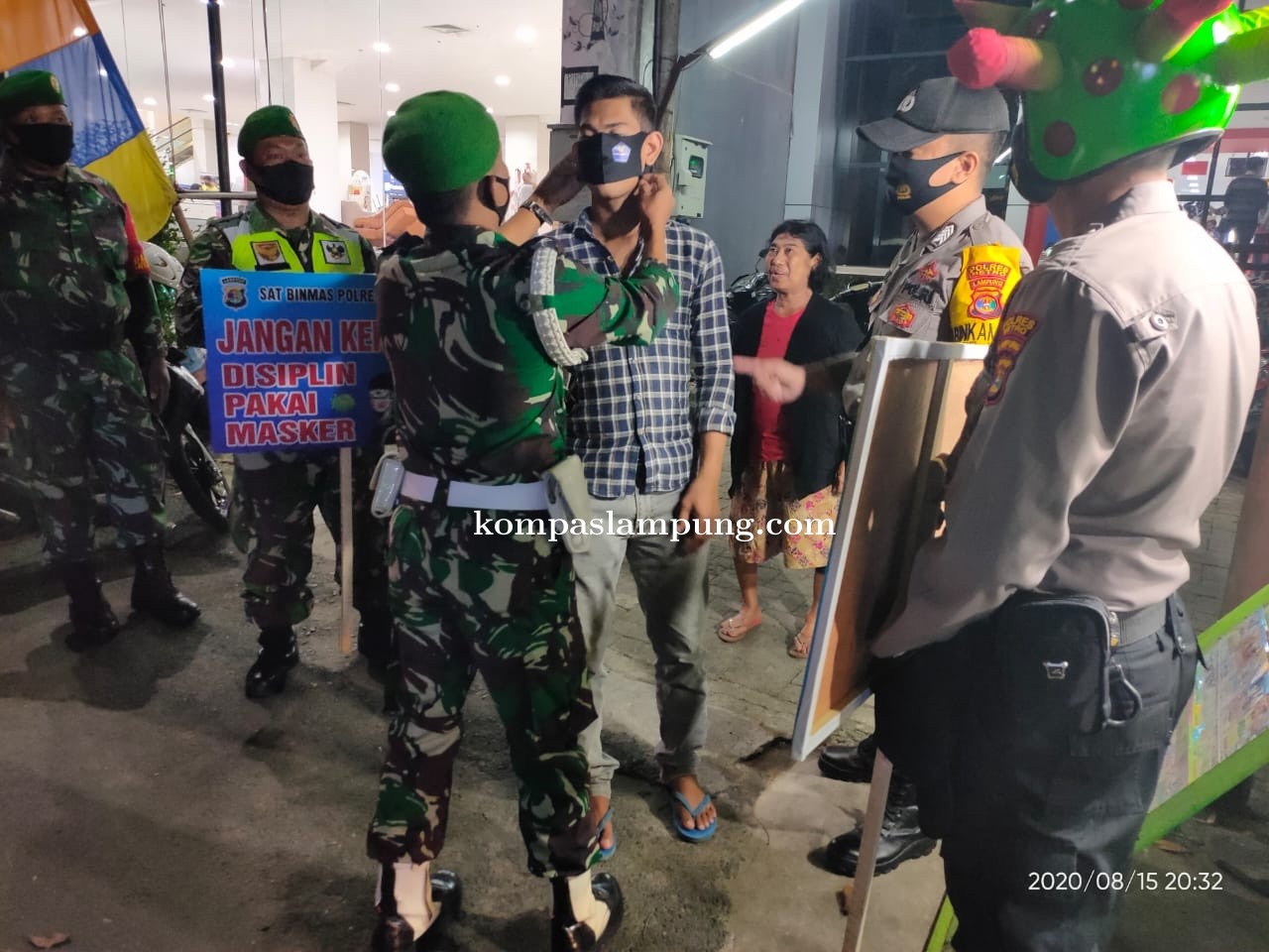 Waka Polres Metro Gelar Razia Masker