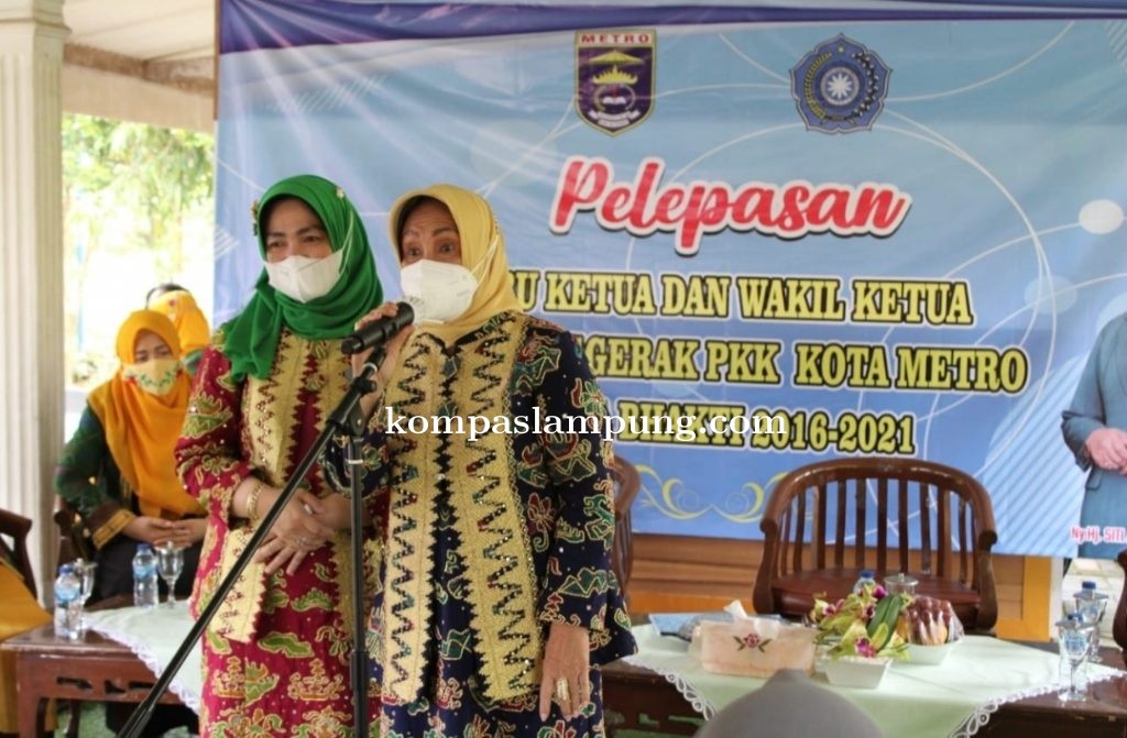Pelepasan Ketua Dan Wakil Ketua PKK Kota Metro Masa Bakti 2016-2020
