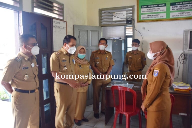 Sidak, Wahdi Qomaru Tinjau Kelurahan Dan Puskesmas Di Karangrejo