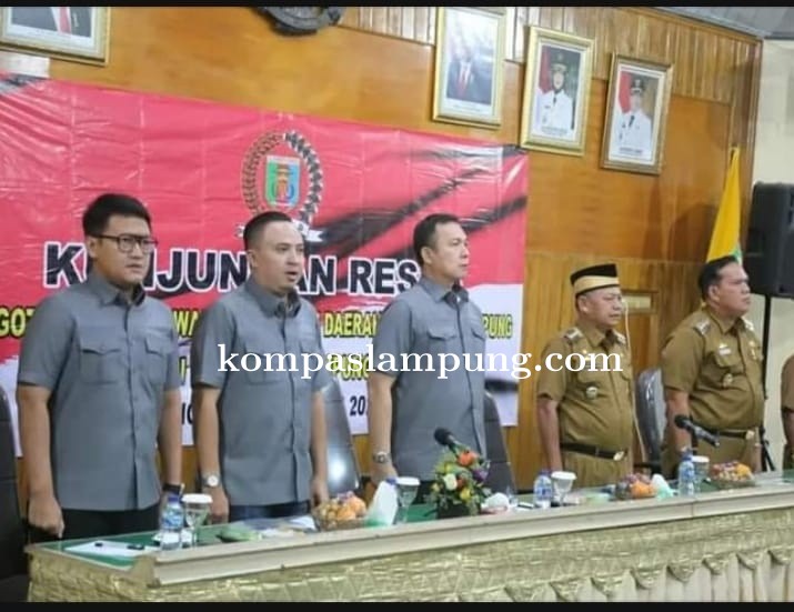 Bupati Lamtim Menyambut Kedatangan DPRD Prop Lampung   