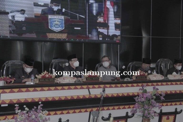 Rapat Paripurna DPRD  Di Hadiri Walikota Dan Wakilwali Kota 