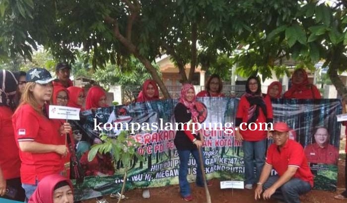 Anna Morinda Ajak Masyarakat Metro Cintai Bumi