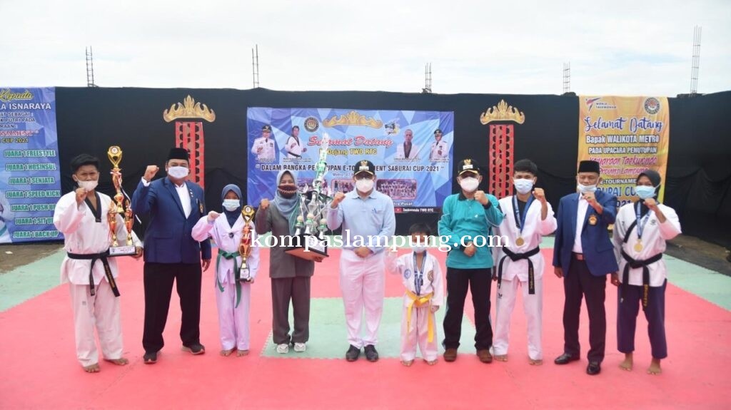 Walikota Dan Wakil Walikota Metro Hadiri Penutupan E-Tournament Saburai Cup