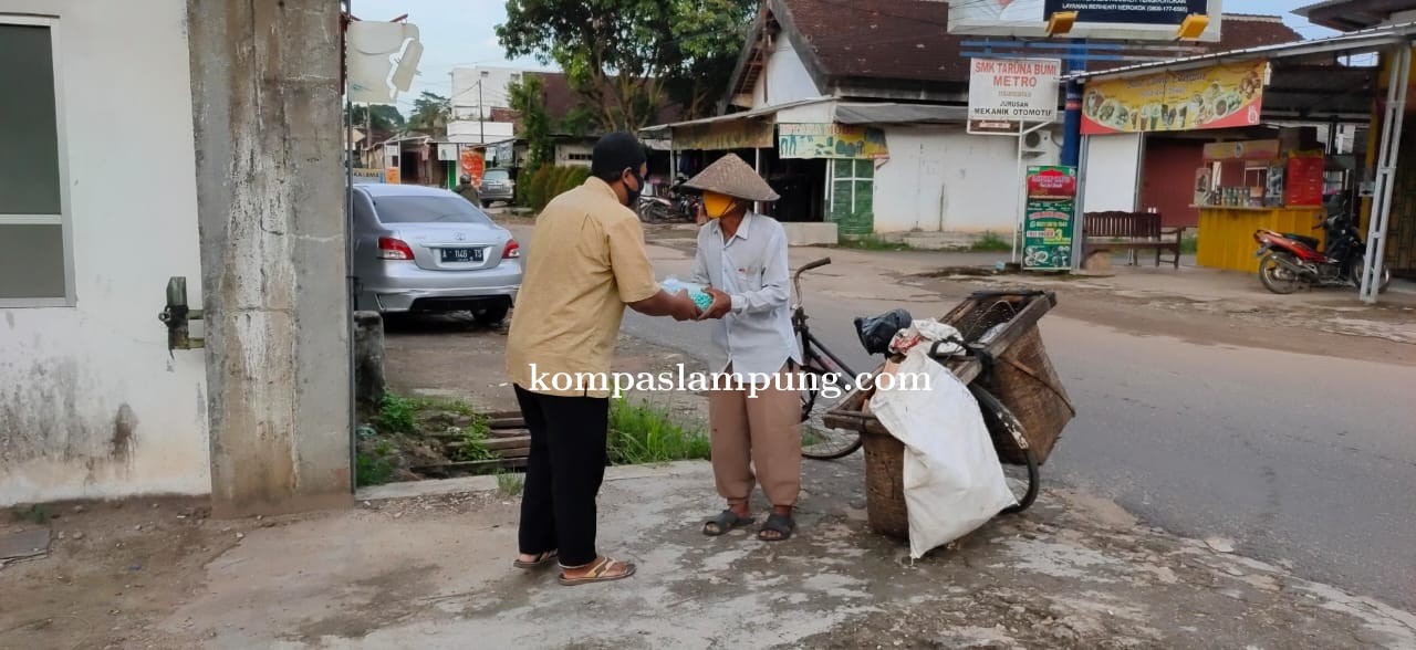FPKM Desa Banjarejo Lakukan Kegiatan Sosial Dengan Berbagi Ke Sesama