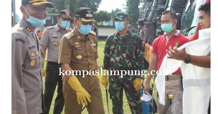 Forkopimda Lampung Timur Laksanakan Penyemprotan Serentak