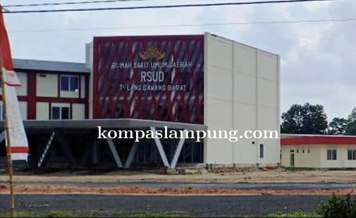 Tim Medis Tubaba Lakukan Pengambilan Sampel Uji Swab Empat Orang Di Duga Terinfeksi Covid-19