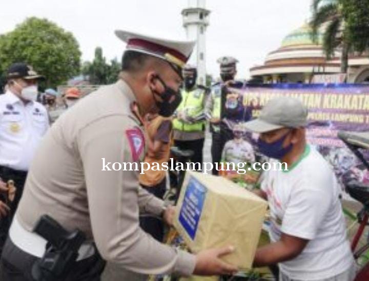 Kapolres Bersama Bupati Lamteng Berikan Bantuan Dalam OPS Keselamatan Krakatau 2022
