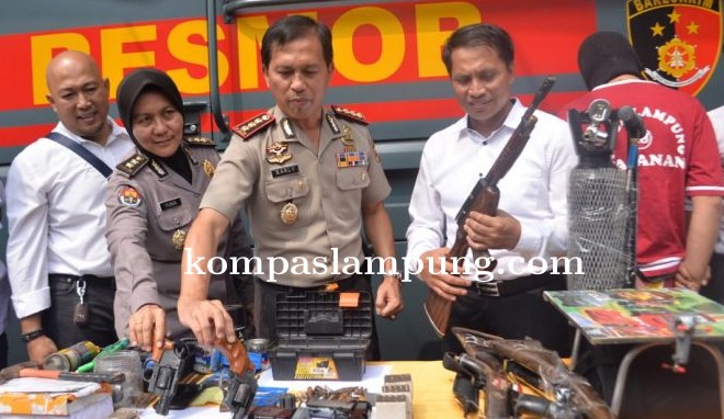 Warga Metro Heboh, Pabrik Senjata Api Rakitan Digrebek Polda Lampung