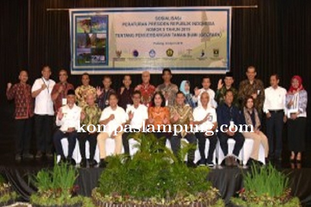 Kedeputian Kemaritiman Setkab Gelar Sosialisasi Perpres Nomor 9 Tahun 2019 di Padang