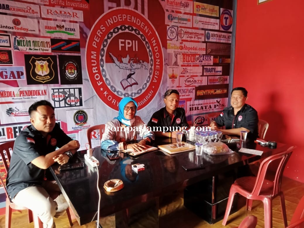 Ketua DPC Peradi Kabupaten Pesawaran Nurul Hidayah Silaturahmi Ke Sekretariat FPII.Pesawaran