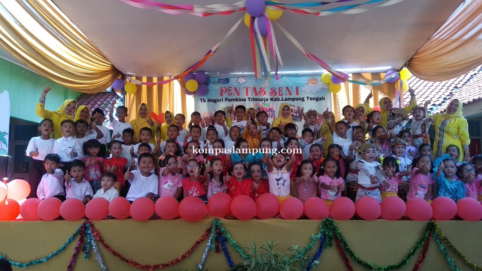 Pentas Seni TK Pembina Trimurjo Di Hadiri Lurah Simbar Waringin