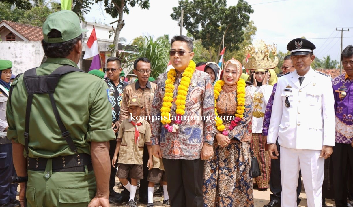 Bupati Lamtim Hadiri Lomba Desa Berprestasi Di Desa Braja Luhur Kecamatan Braja Selebah