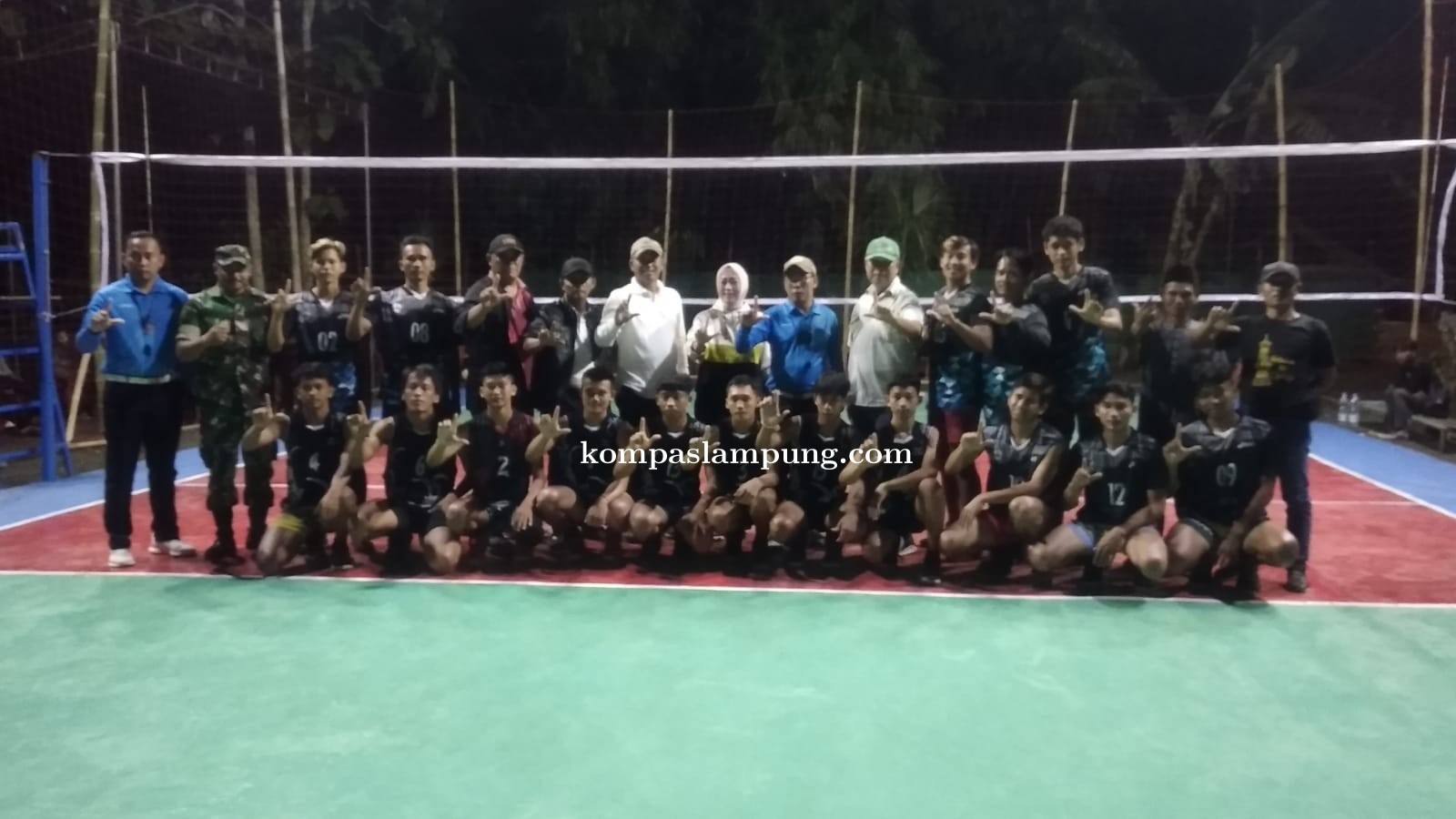 Suparyono Camat Trimurjo Buka Turnamen Bola volley Bimasena Cup 2