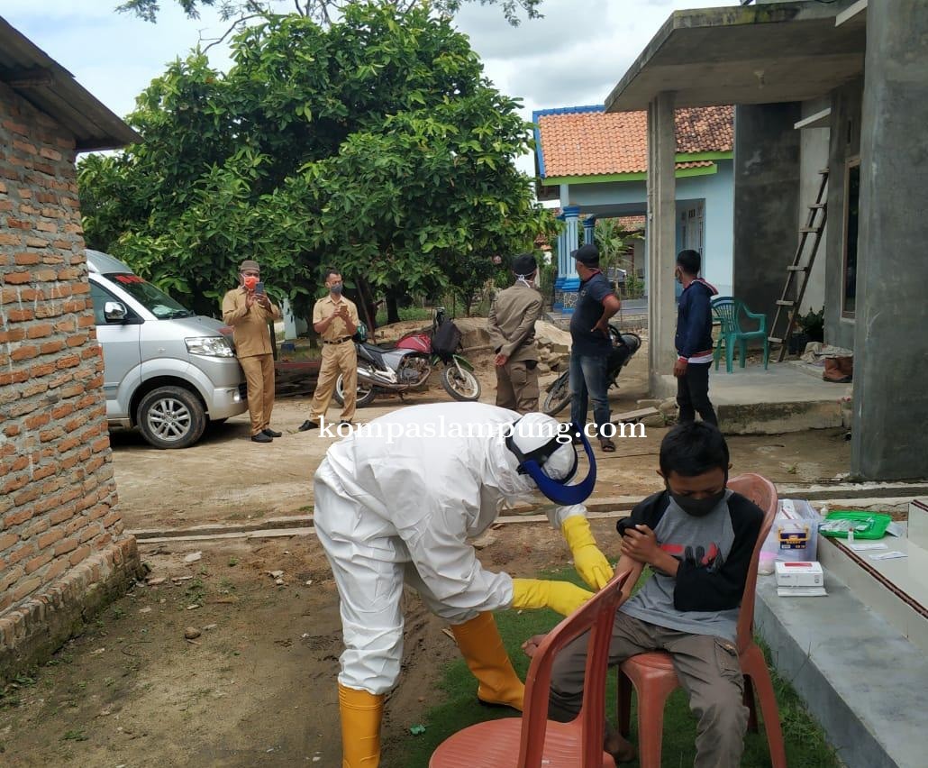Tiga Santri Asal Ponpes Temboro Magetan Jatim Di Cek Rapit Test Covid-19 Oleh Puskesmas Mukti Karya